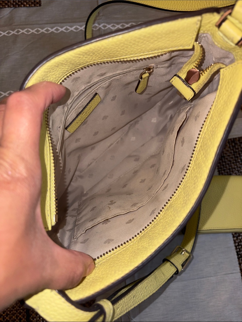 kate spade pastel lemon yellow pebbled leather crossbody w matching wallet set - Picture 8 of 10